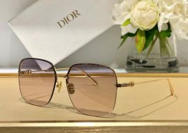 Picture of Dior Sunglasses _SKUfw53677951fw